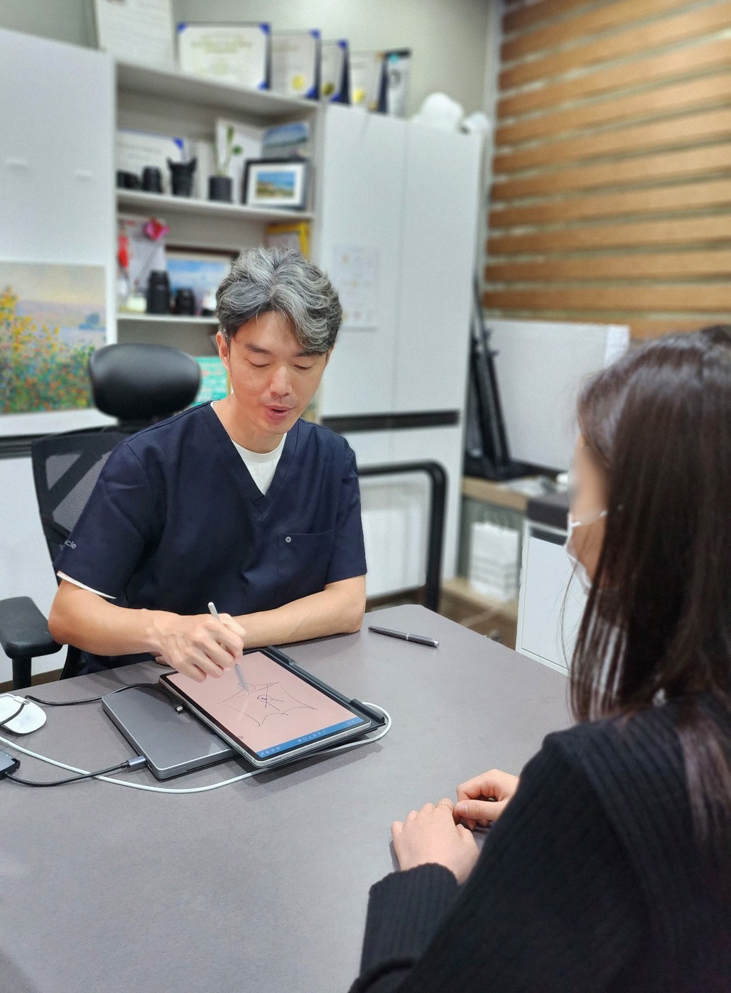 본문 내용을 보조하는 이미지